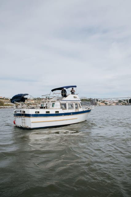 Porto: Exclusive Birthday Party at Innisfree Classic Boat 3h - Cancellation Policy