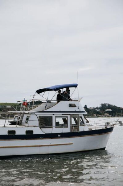 Porto: Exclusive Birthday Party at Innisfree Classic Boat 3h - Frequently Asked Questions