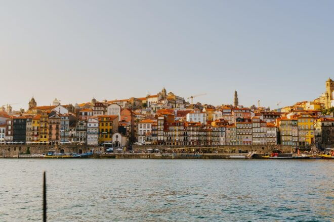 Porto: Exclusive Dinner on Board at Luxury Yacht Cruise 3H - Gastronomic Journey Highlights