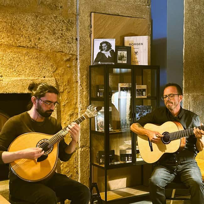 Porto: Fado Live Music, Wine & Cultural Introduction - The Venue and Atmosphere