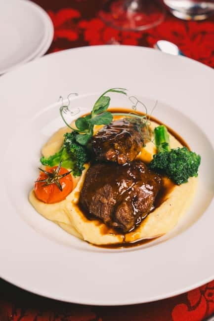 Porto: Fado Show & Dinner: A Night of Fado & Fine Dining - Good To Know