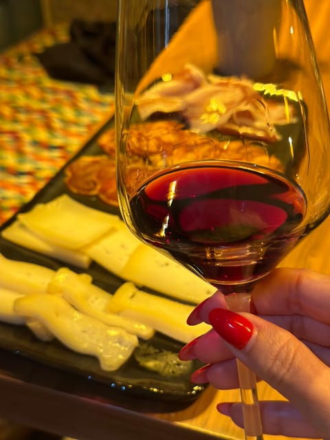 Porto: Food Walking Tour With Tastings and Wine - Inclusions and Exclusions