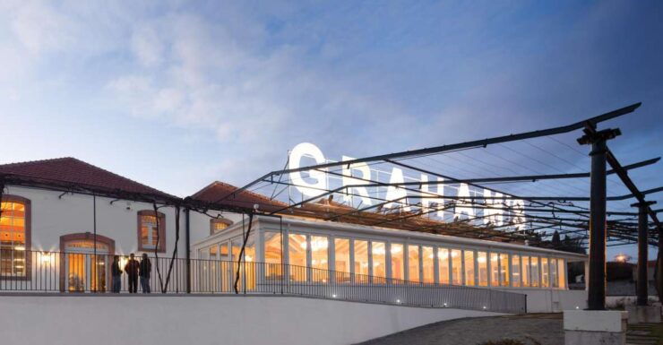 Porto: Grahams Port Lodge Tour & Vintage Room Wine Tasting - Experience Highlights