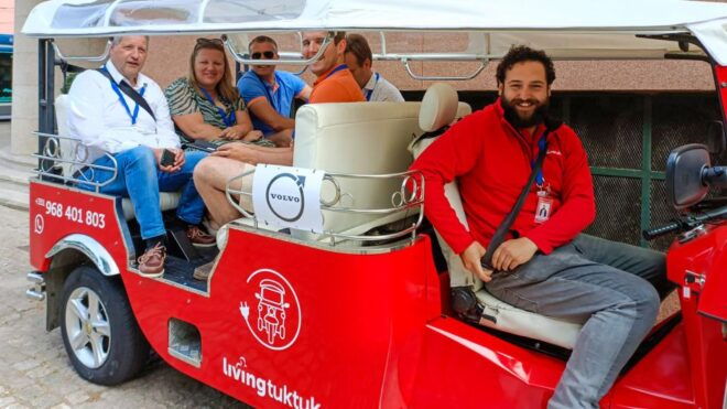 Porto: Guided City Tour by Tuk-Tuk and Douro River Cruise - Important Information