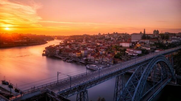 Porto: Guided Walking Tour and River Douro 6 Bridges Cruise - Frequently Asked Questions