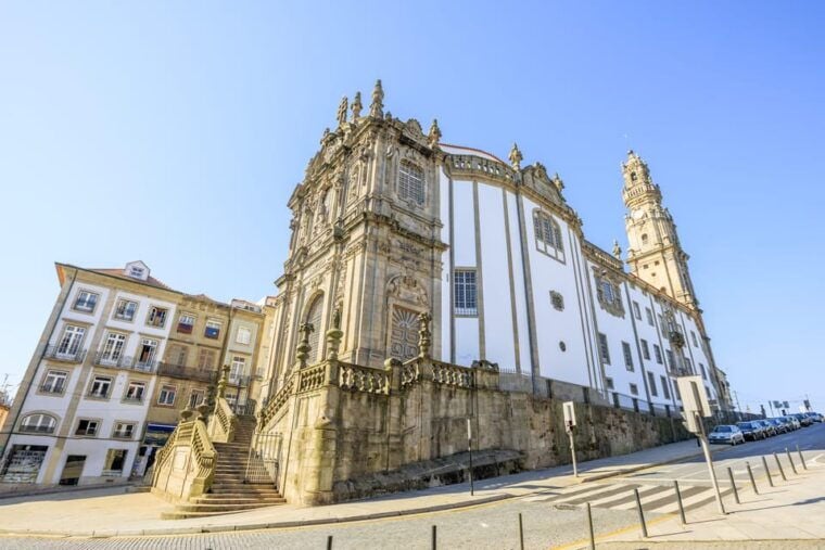 Porto: Half-Day Tour with Port Wine Cellar Visit and Tasting - Batalha Square and Transition to Gaia  