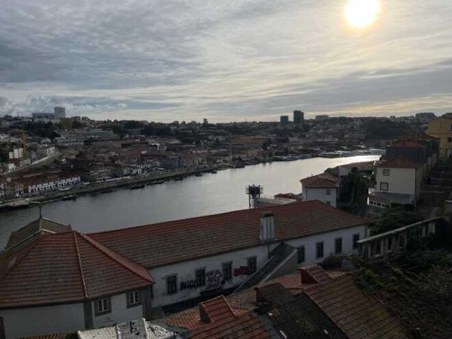 Porto Historic Area: Discovering Local Art and Culture - The Iconic Clerigos Tower