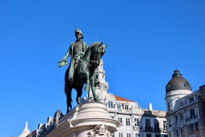 Porto: Historic City Center Walking Tour - Admiring Architecture and Historical Sites