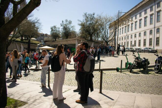 Porto: Historical Center Walking Tour - Historical Sites in Sé Neighborhood