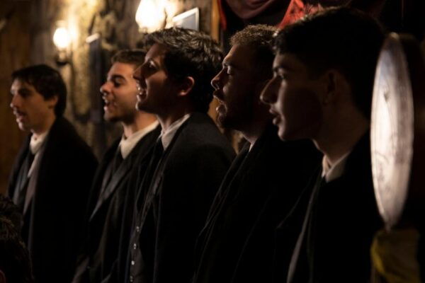 Porto: Intimate Fado Concert in a Typical Venue - Accessibility Information
