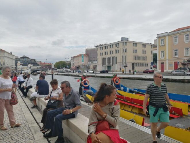 Porto / Lisbon Transfer With Aveiro, Nazaré & Óbidos - Frequently Asked Questions