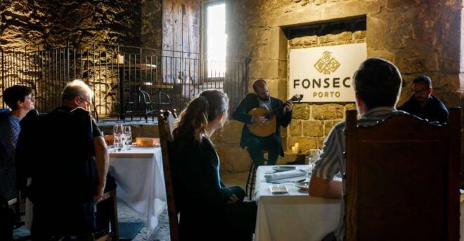 Porto: Live Fado Show, Port Wine, and Dinner at Fonseca - Indulge in a Traditional 3-Course Meal