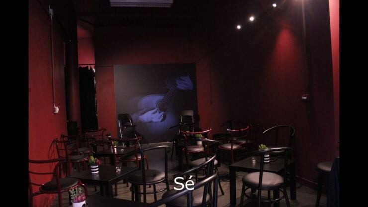 Porto: Live Fado Show With Glass of Port Wine - Immerse Yourself in Portuguese Culture