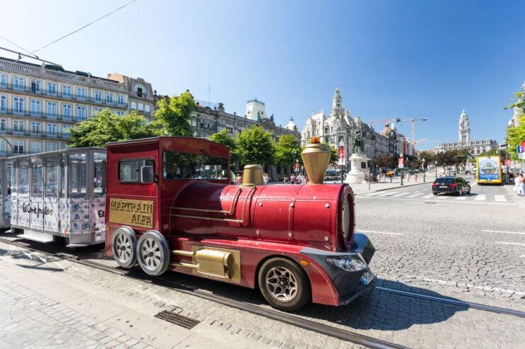 Porto: Magic Train Tour and Port Wine Tastings - Train Tour Overview