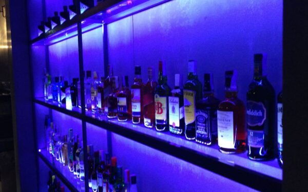 Porto: Night Life Tour - Dance the Night Away at a Large Club