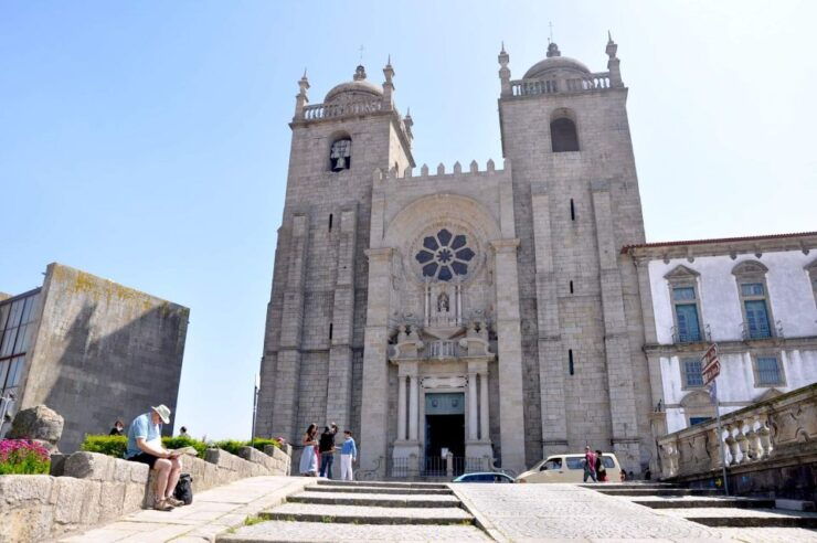 Porto: Old Town and Ribeira Walking Tour - Experience Highlights