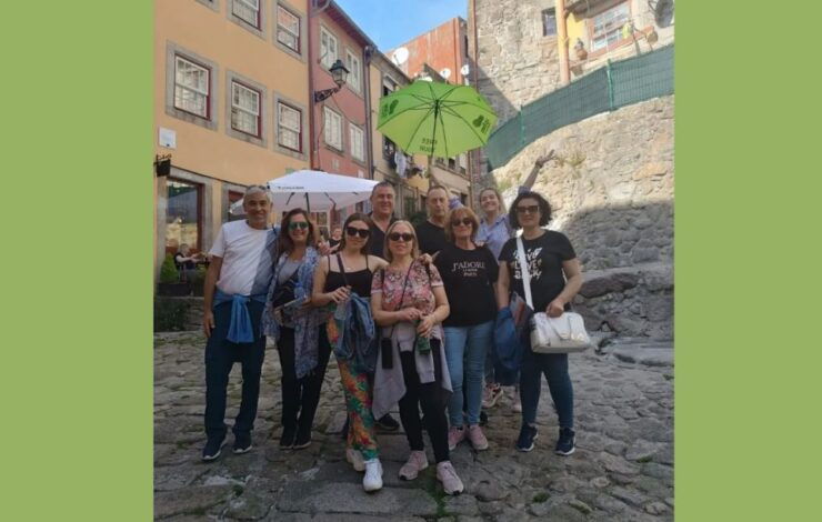 Porto: Old Town and Ribeira Walking Tour - Participant Information