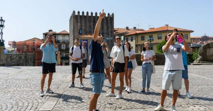Porto: Old Town Walking Tour Wine Cellar and Tastings - Tour Duration and Availability