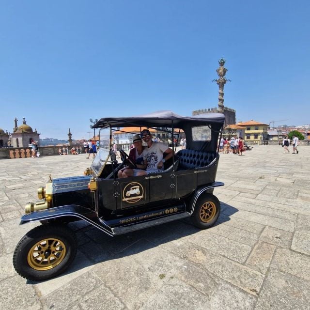 Porto: Porto & Vila Nova De Gaia Private Tour by Vintage Car - Itinerary for the Vintage Car Tour