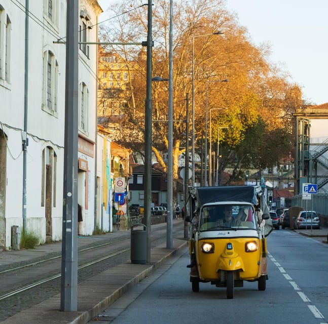 Porto Privado: Tuk Tuk e barco com guias locais - What’s Included and What to Keep in Mind