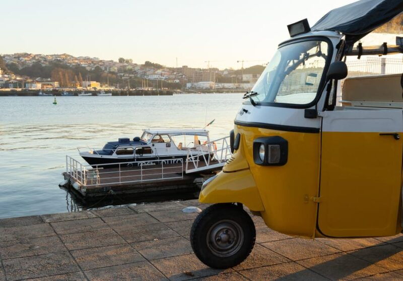 Porto Privado: Tuk Tuk e barco com guias locais - Practical Tips for Travelers