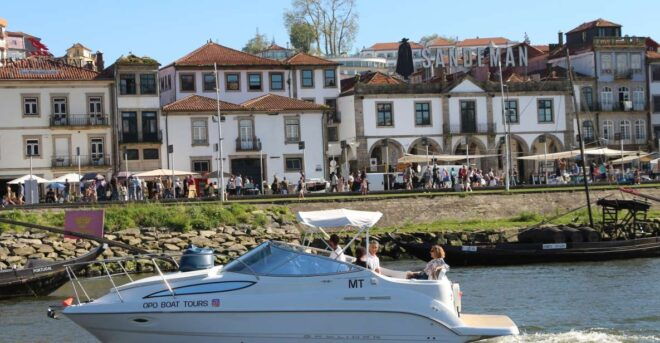 Porto PRIVATE Boat Tour: 6 Bridges, River Mouth & SUNSET - Meeting Point Details