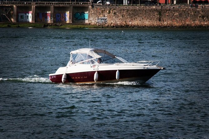 Porto: Private Boat Trip 1h30m Between Foz and Ribeira - Boat Trip Duration and Route