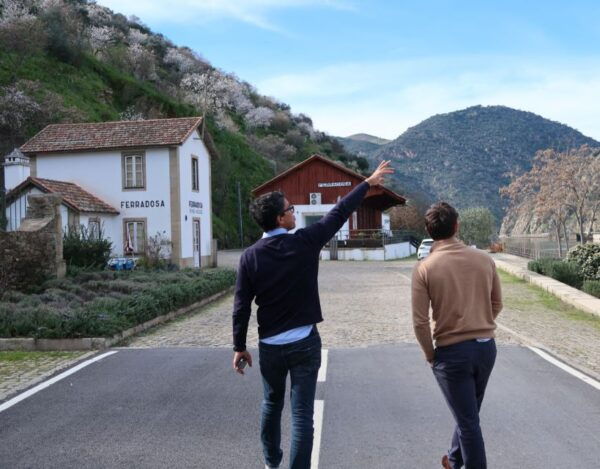 Porto: Private Douro Valley Tour, Yacth, Wine Taste & Lunch - Frequently Asked Questions