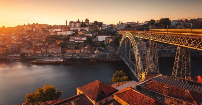 Porto: Private Exclusive History Tour with a Local - Good To Know
