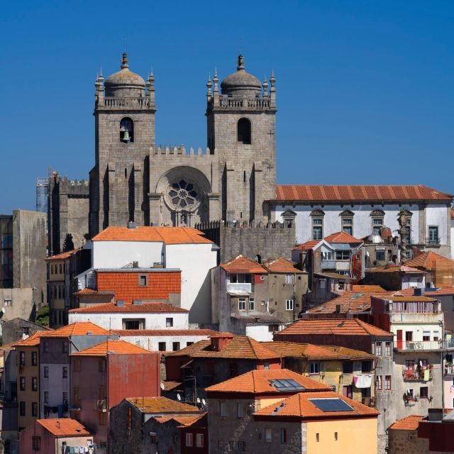 Porto: Private Exclusive History Tour with a Local - Walking in Porto: What to Expect