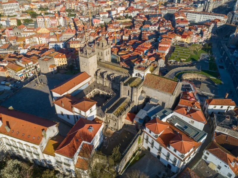 Porto: Private Exclusive History Tour with a Local - The Sum Up