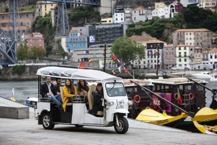 Porto: Private Sightseeing Tour by Electric Tuk Tuk - A Detailed Look at the Itinerary