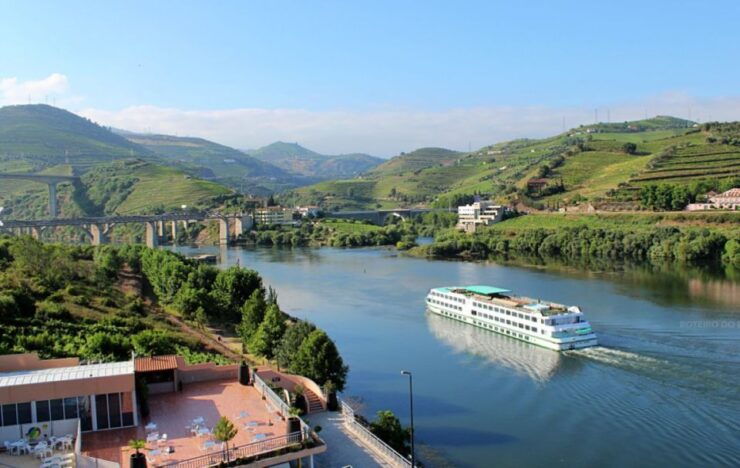 Porto: Private Transfer to Douro Valley - Good To Know