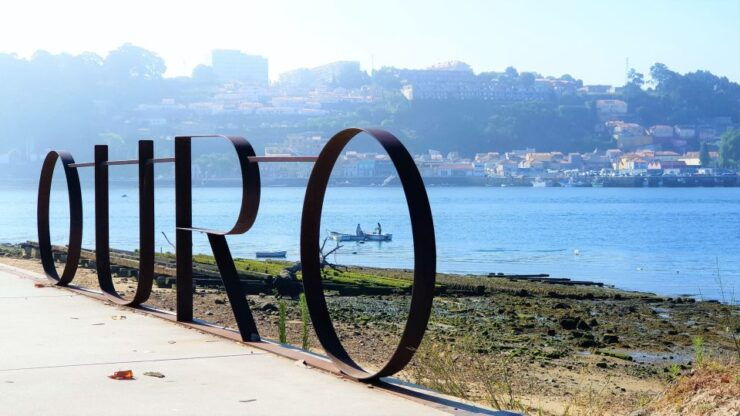 Porto: Private Tuk-Tuk Tour With Short Walks and Wine - Tour Duration and Language Options