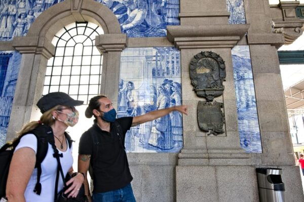 Porto: Private Walking Tour With a Local Guide - Participant Information