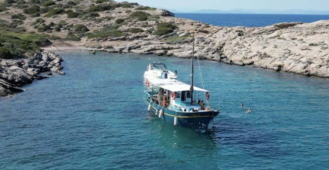 Porto Rafti: Hidden Gems Cruise With Mediterranean BBQ Lunch - Participant Requirements