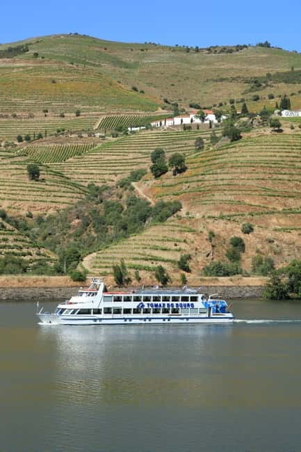 Porto/Regua/Porto (and reverse): Douro River Cruise + Lunch - Why it’s worth it
