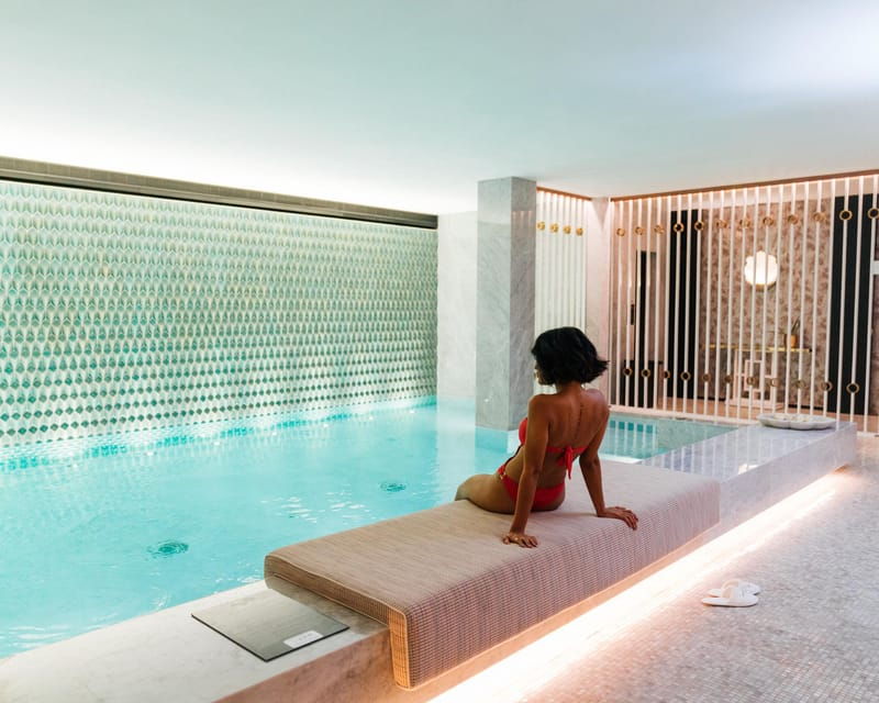 Porto: Relaxing by the pool, sauna and steam room - Good To Know