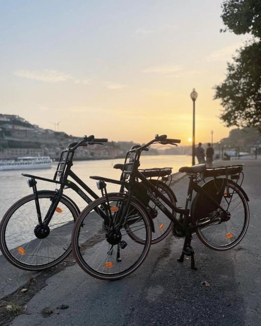 Porto: Rent a Bike or E-Bike - Language Options and Group Size
