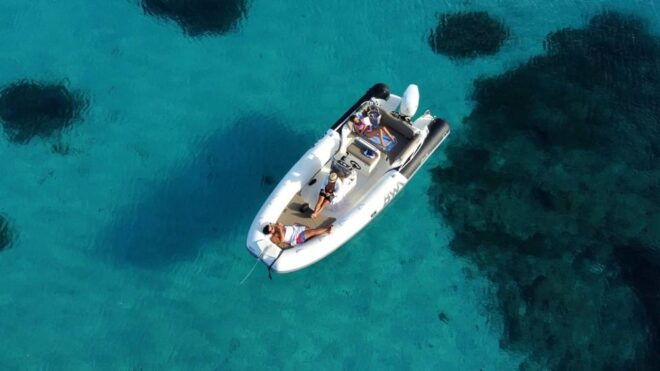 Porto Rotondo:Stylish & Comfortable Dinghy. Requires Licence - Important Information