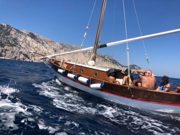 Porto San Paolo:Tavolara & Molara Vintage Cruise With Lunch - Important Information