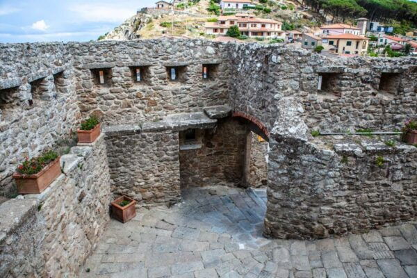 Porto Santo Stefano: Giglio & Giannutri Mini Cruise and Meal - Important Information