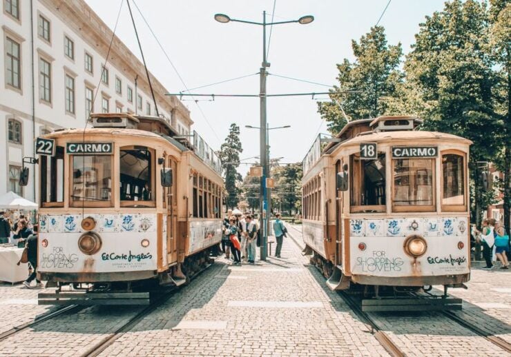 Porto: Scavenger Hunt and City Highlights Walking Tour - Activity Details