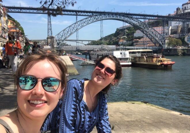 Porto: Scavenger Hunt and City Highlights Walking Tour - Scavenger Hunt and Sightseeing