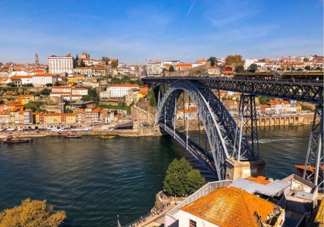 Porto: Scavenger Hunt and City Highlights Walking Tour - Common Questions