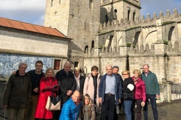 Porto: Scenic Bike Tour With a Guide - Group Size