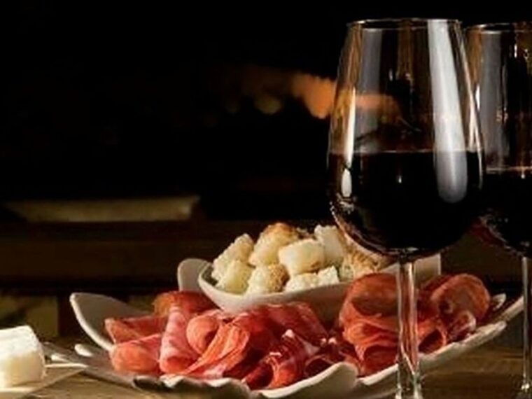 Porto: Self-Guided Bike and Boat Tour with Port Wine Tasting - What We Loved