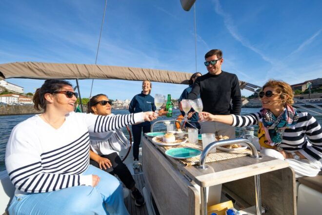 Porto: Sightseeing Sailboat Cruise on the Douro River - Inclusions