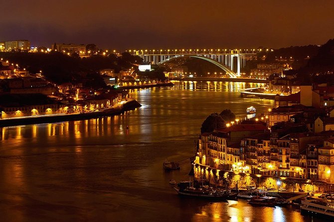 Porto Sightseeing Tour at Night With Fado Performance - Positive Feedback From Participants