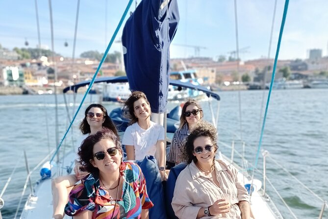 Porto: Single Party on a Charming Sailboat With Welcome Drink - Important Details